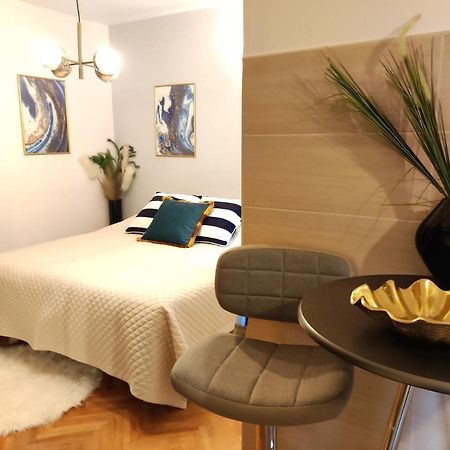 Apartments Nora Makarska Eksteriør bilde
