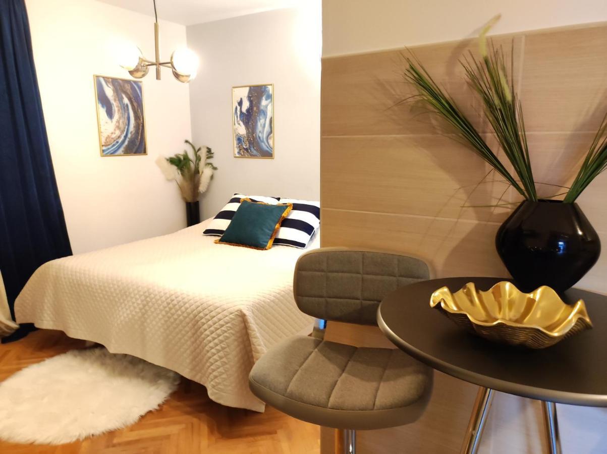 Apartments Nora Makarska Eksteriør bilde