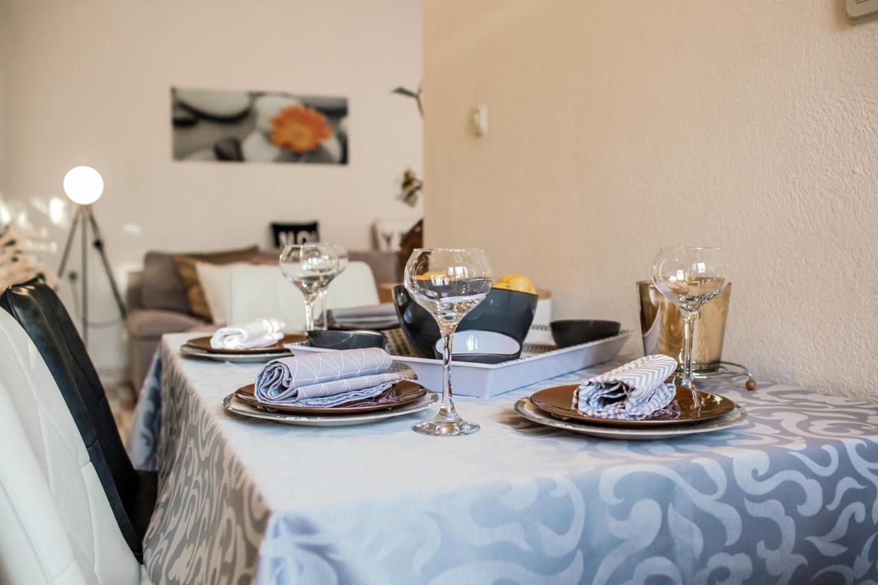 Apartments Nora Makarska Eksteriør bilde
