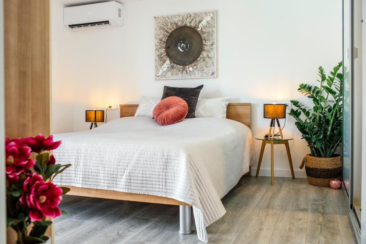Apartments Nora Makarska Eksteriør bilde