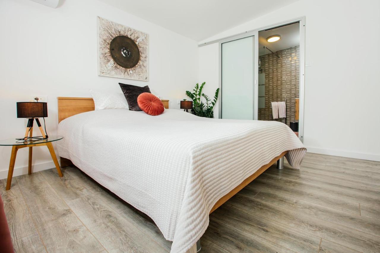 Apartments Nora Makarska Eksteriør bilde